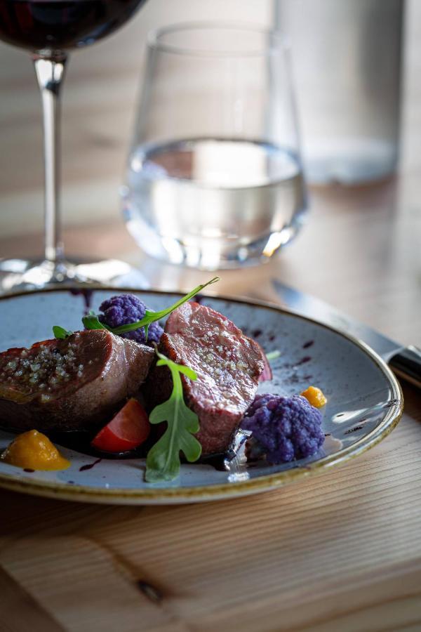 Hotel Restaurant Le Monetier Экстерьер фото