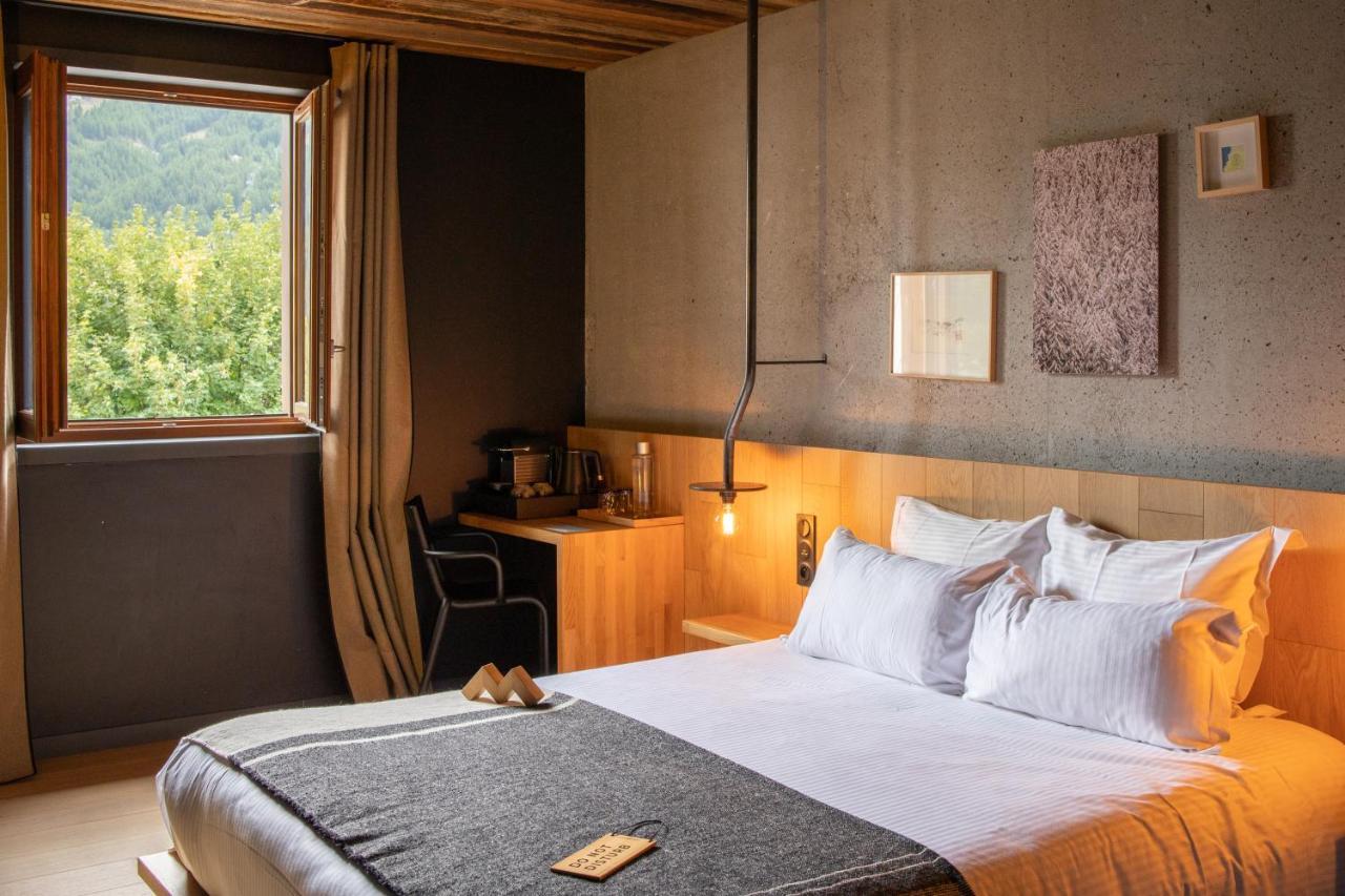 Hotel Restaurant Le Monetier Экстерьер фото