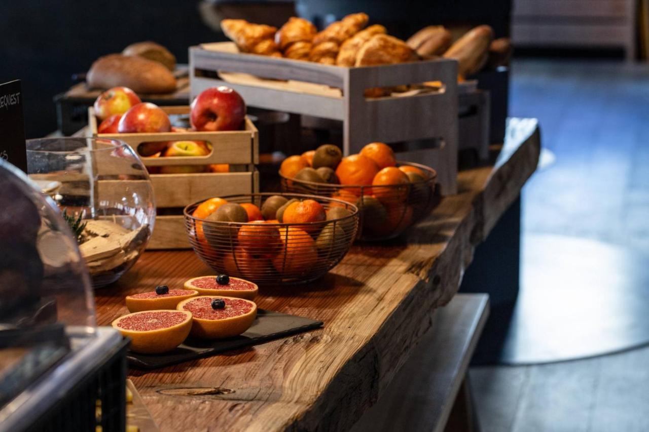 Hotel Restaurant Le Monetier Экстерьер фото
